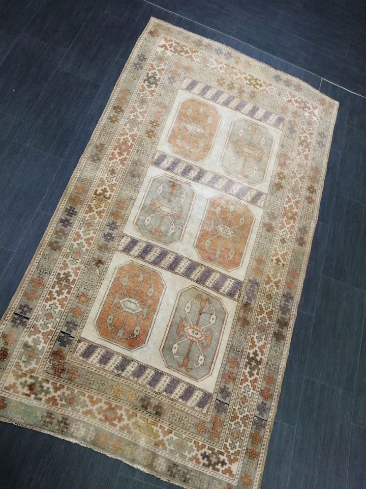 Beige Turkish Runner Rug 3' 11" x 7' 3" Hand-Knotted detail