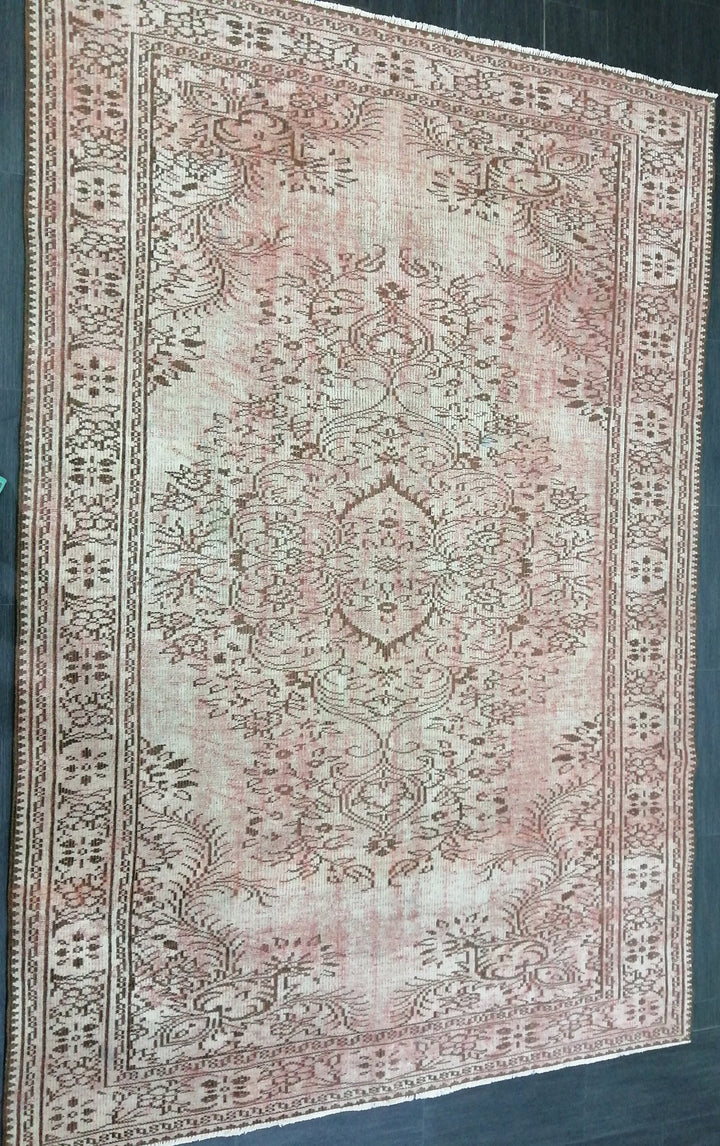 Green Turkish Oushak Rug 6' 2" x 9' 4" Hand-Knotted | No. WR47639