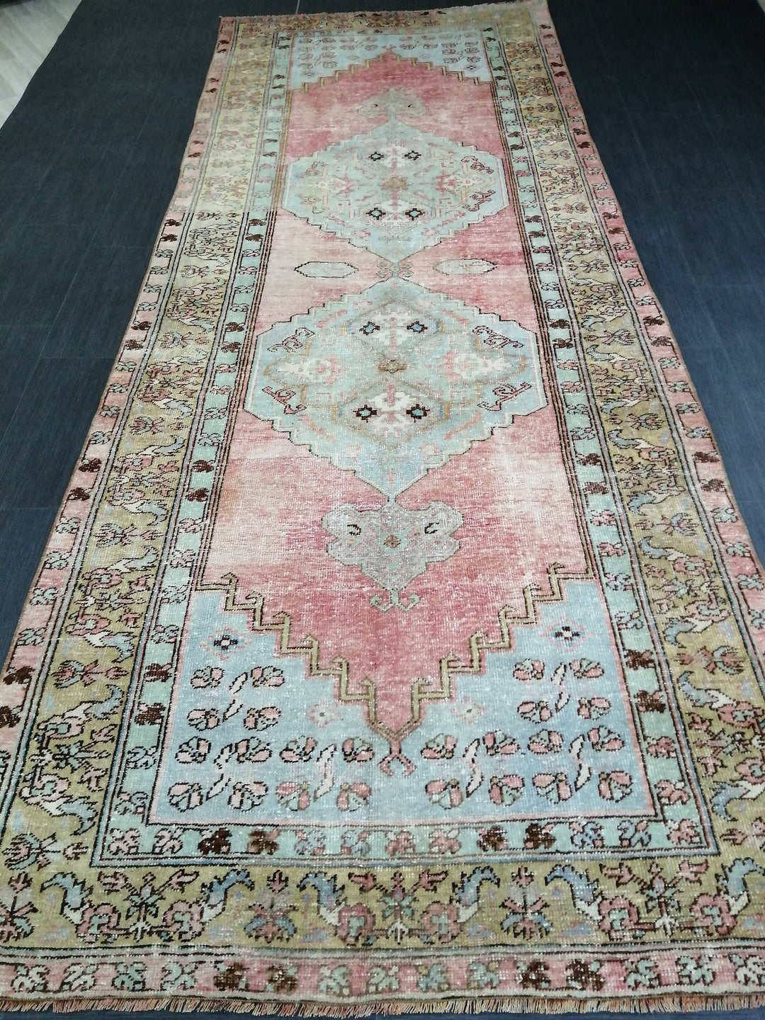 Turkish Runner Rug 4' 6" x 11' 11" Hand-Knotted border