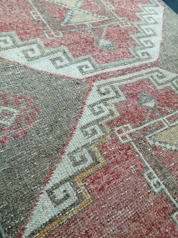 Beige Turkish Runner Rug 2' 11" x 11' Hand-Knotted texture