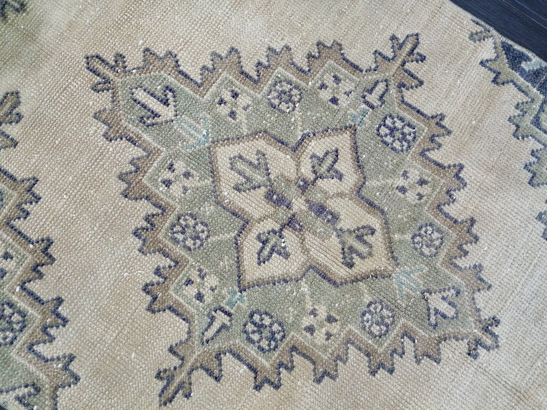 Beige Turkish Runner Rug 2' 8" x 11' 6" Hand-Knotted view 9
