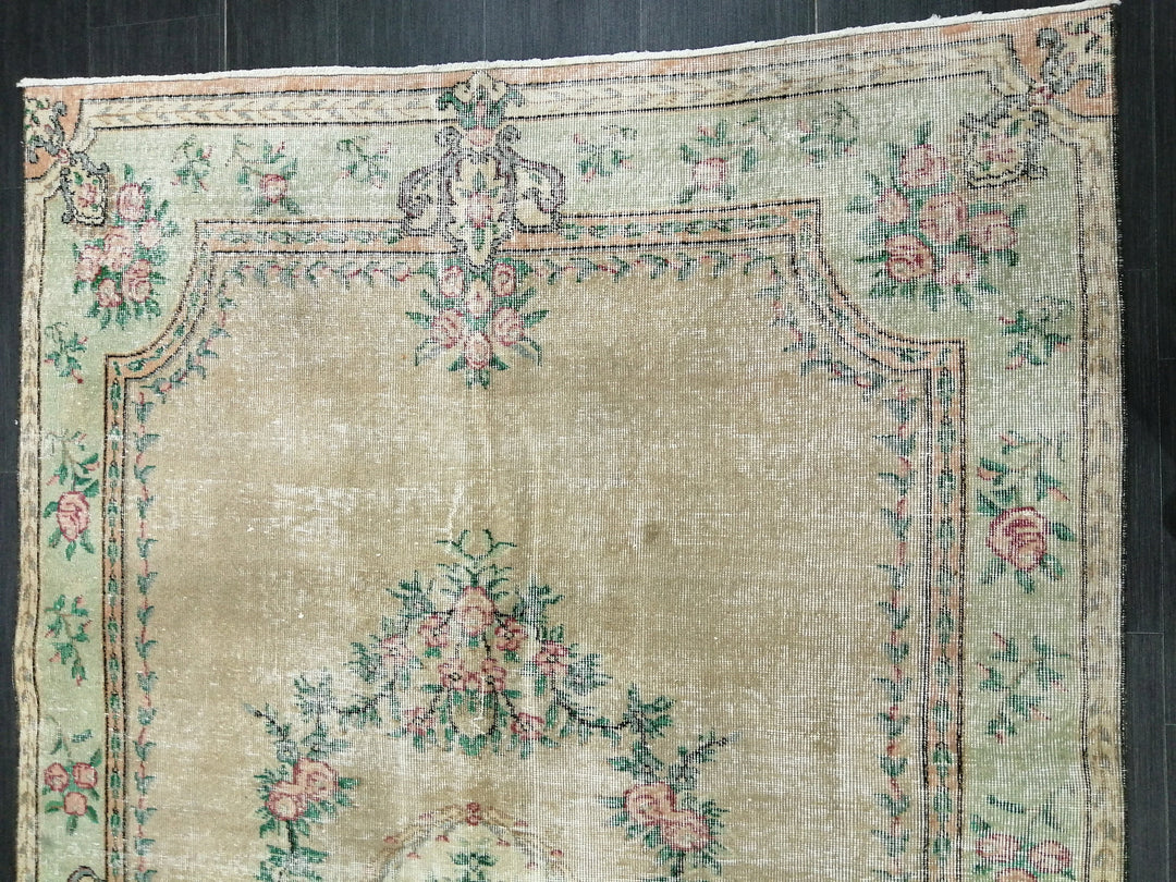 Tan Runner Rug 5' 10" x 9' 2" - No. WR13973