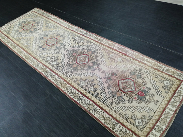 Tan Runner Rug 3' x 9' - No. WR46399