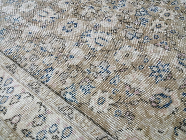 Tan Turkish Oushak Rug 3' 10" x 6' 11" Hand-Knotted pattern