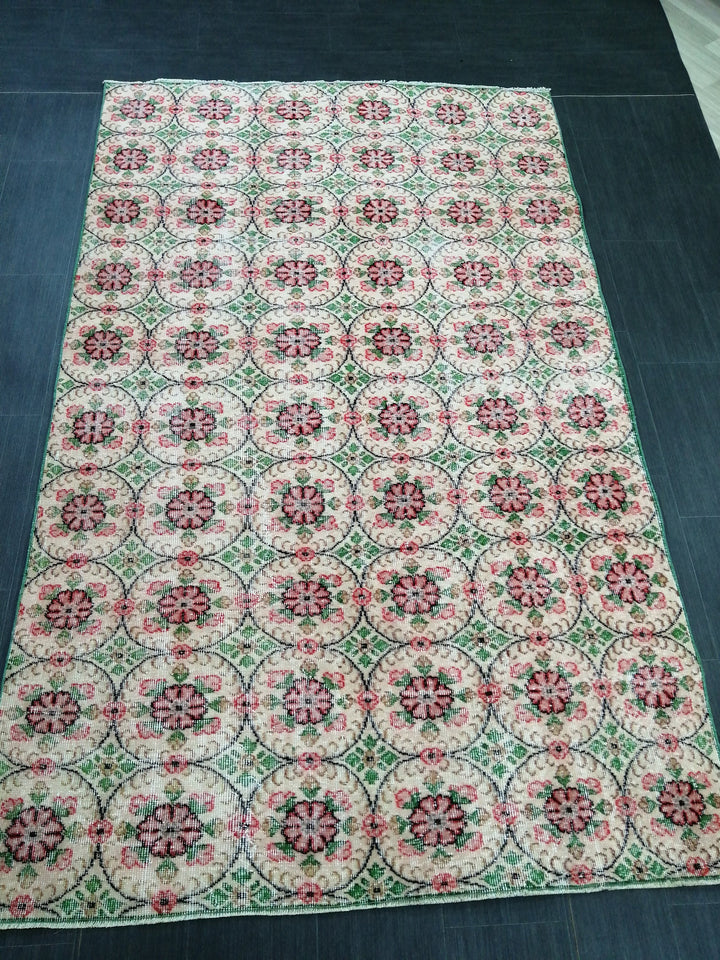 Green Turkish Runner Rug 5' 3" x 8' 6" Hand-Knotted | No. WR69632