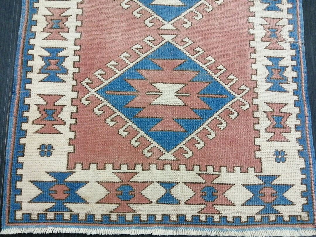 Turkish Runner Rug 2' 11" x 4' 9" Hand-Knotted view