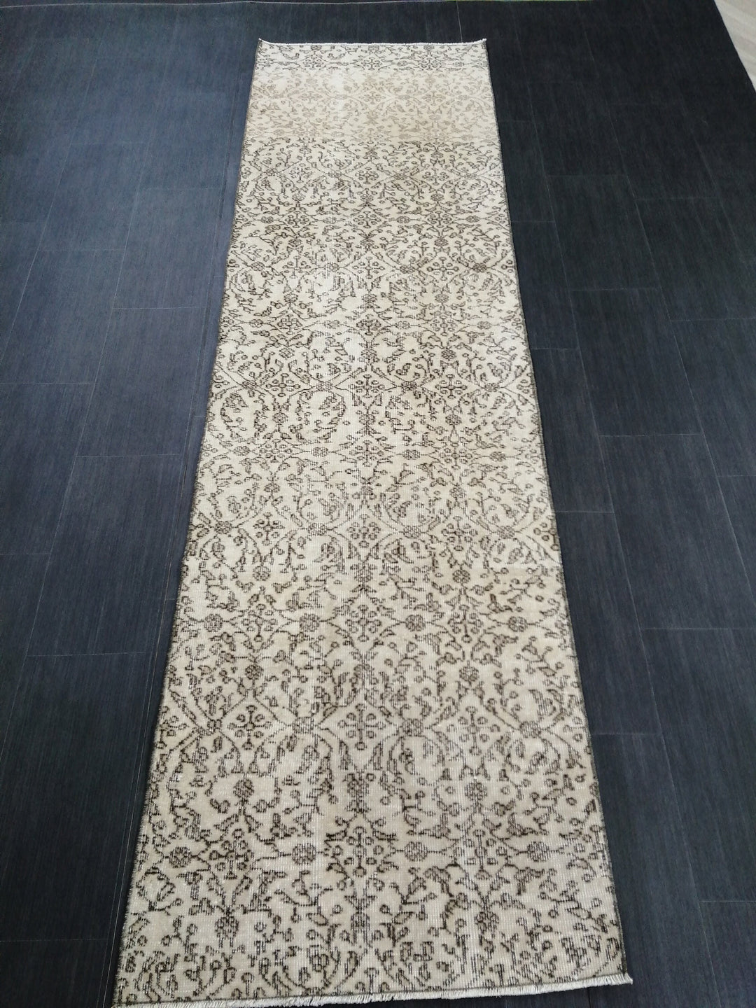Rust Turkish Runner Rug 2' 8" x 9' 5" Hand-Knotted detail