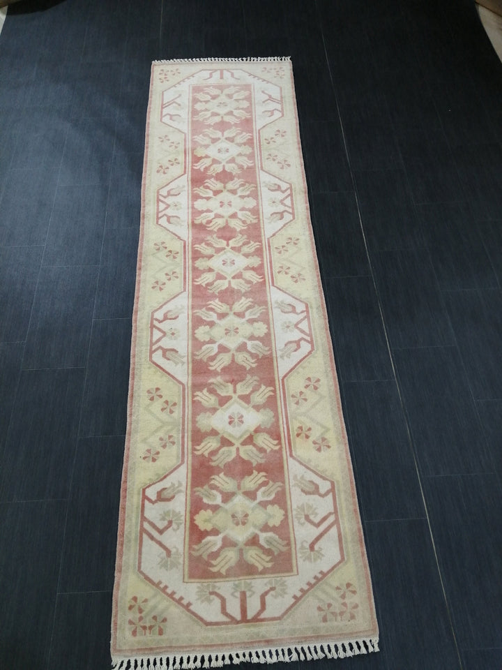 Beige Turkish Runner Rug 2' 7" x 9' 7" Hand-Knotted field