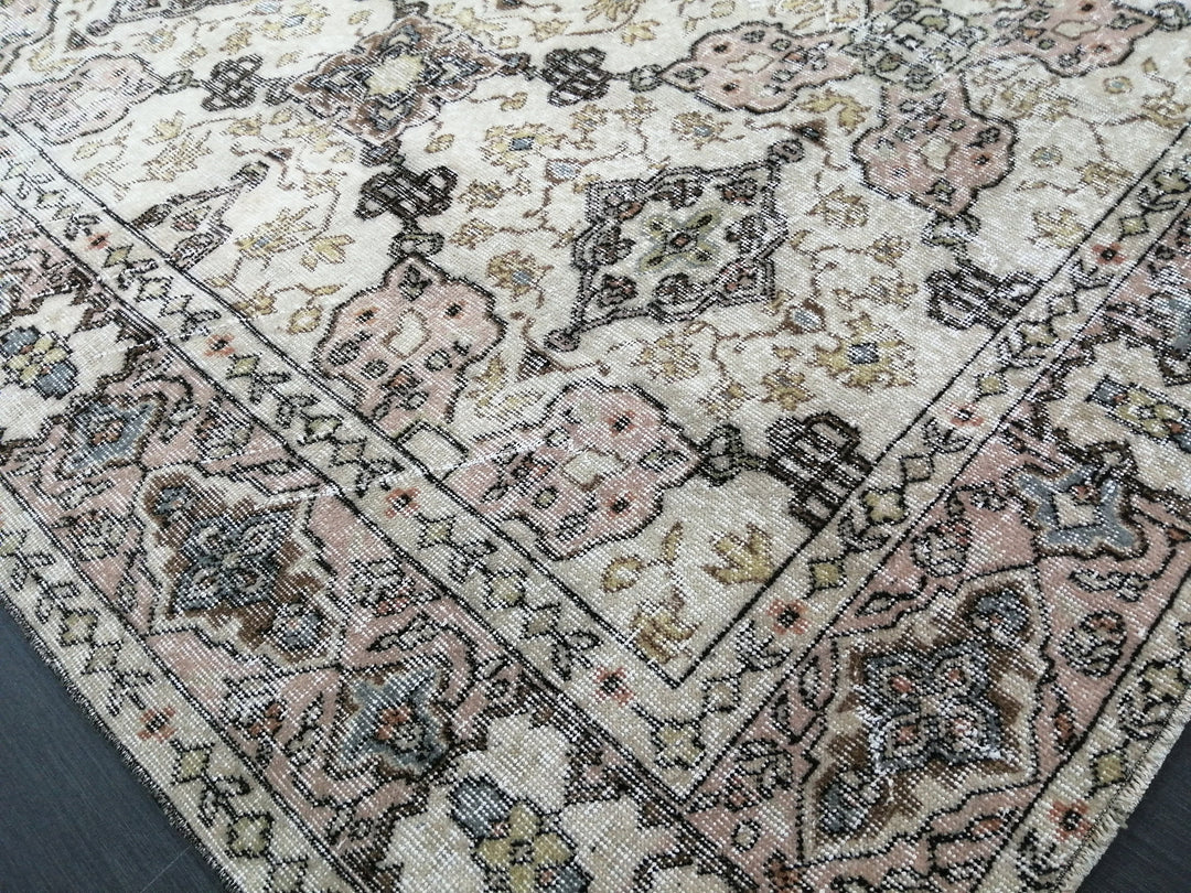 Turkish Oushak Rug 7' 1" x 10' 5" Hand-Knotted view