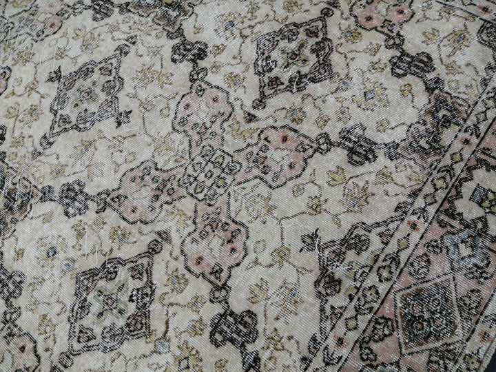 Turkish Oushak Rug 7' 1" x 10' 5" Hand-Knotted border