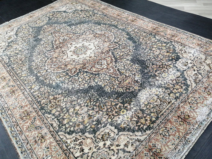 Turkish Oushak Rug 6' 9" x 9' 7" Hand-Knotted view 9
