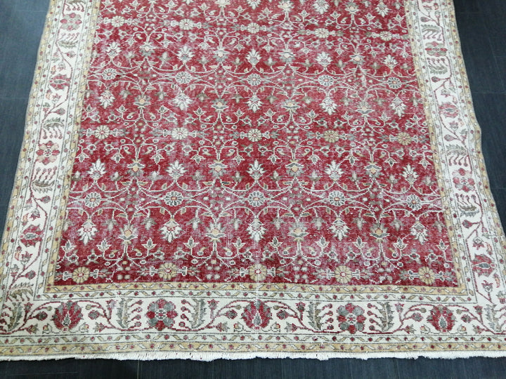 Red Turkish Oushak Rug 6' 9" x 10' 2" Hand-Knotted border