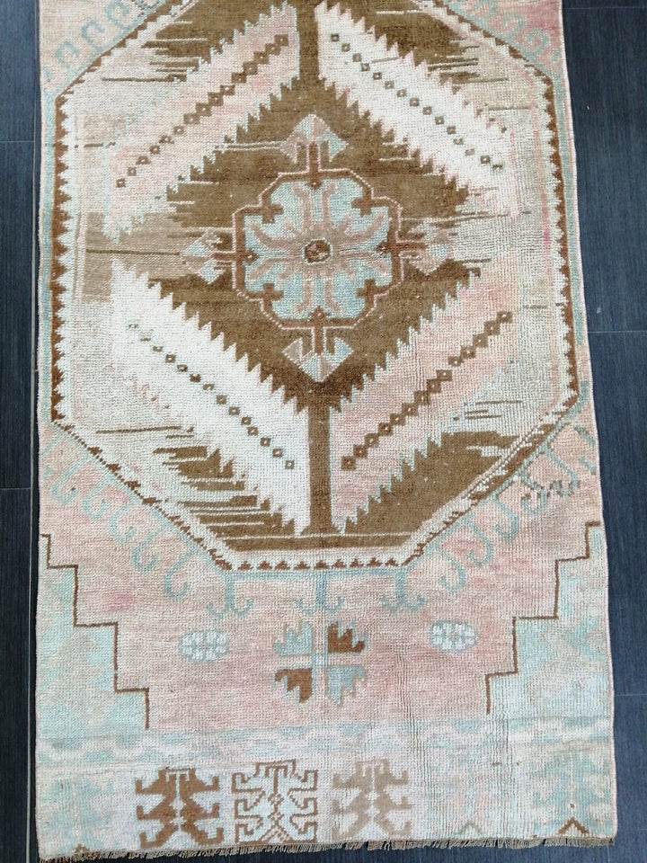 Beige Turkish Runner Rug 2' 7" x 10' 6" Hand-Knotted reverse
