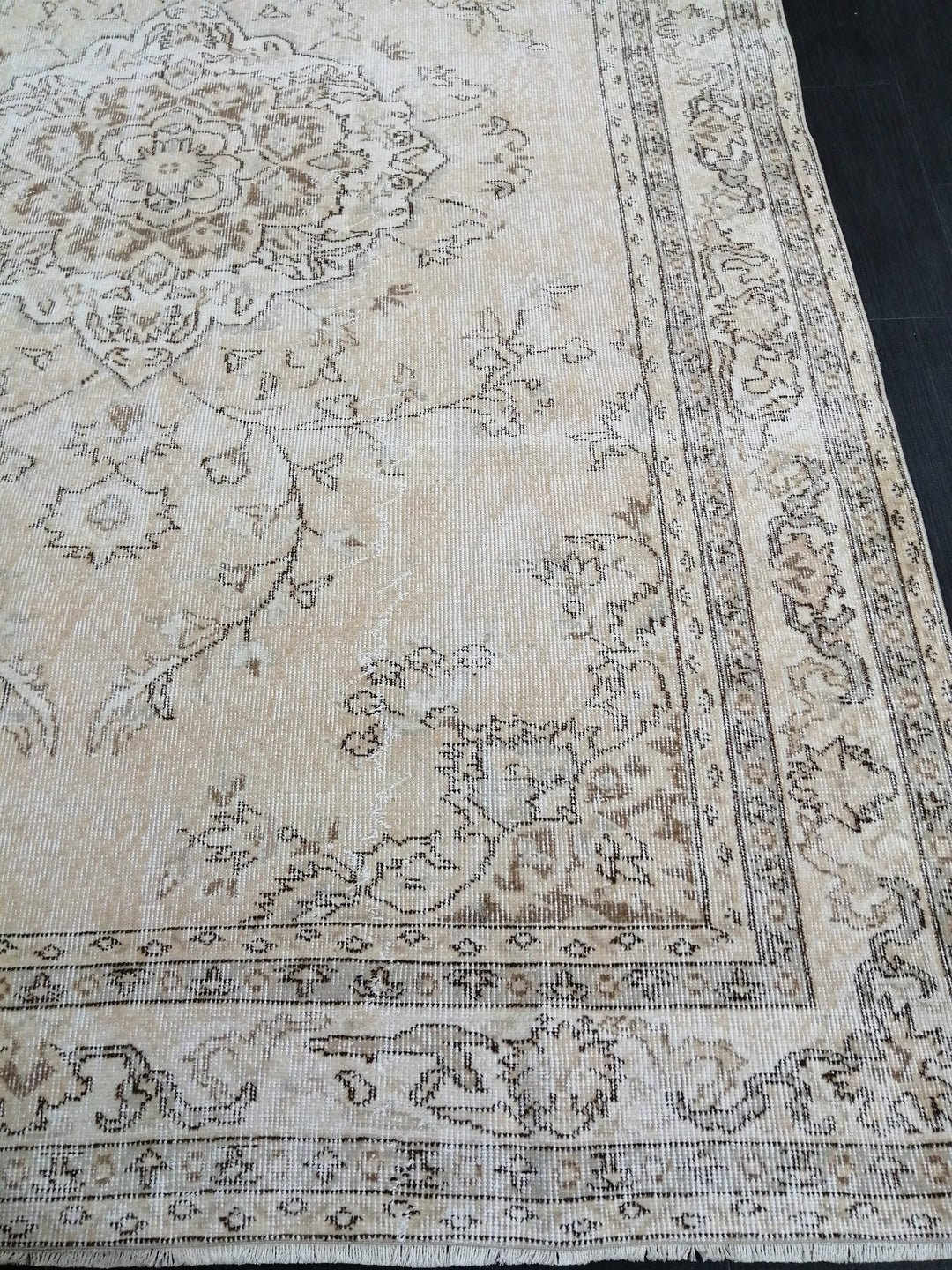 Beige Turkish Oushak Rug 6' 7" x 9' 7" Hand-Knotted reverse