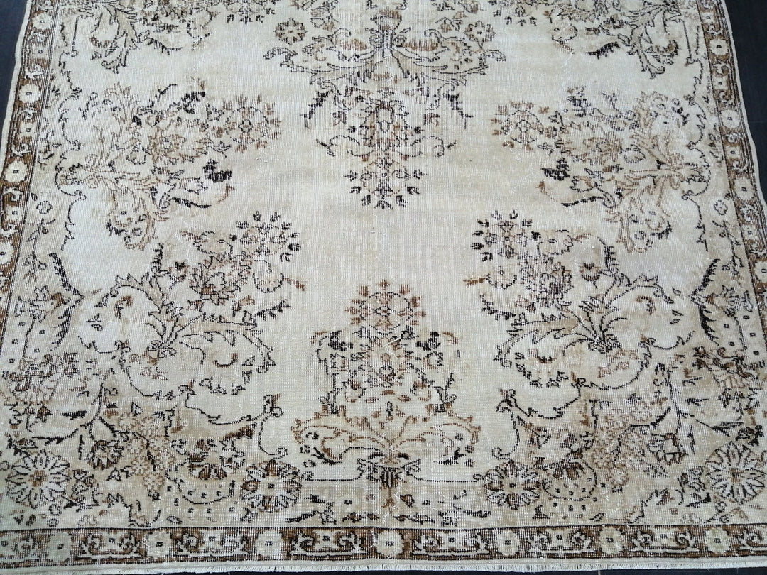 Rust Turkish Runner Rug 6' 6" x 10' 4" Hand-Knotted field
