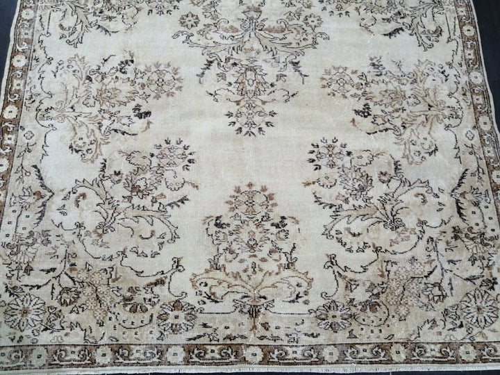 Rust Turkish Runner Rug 6' 6" x 10' 4" Hand-Knotted field