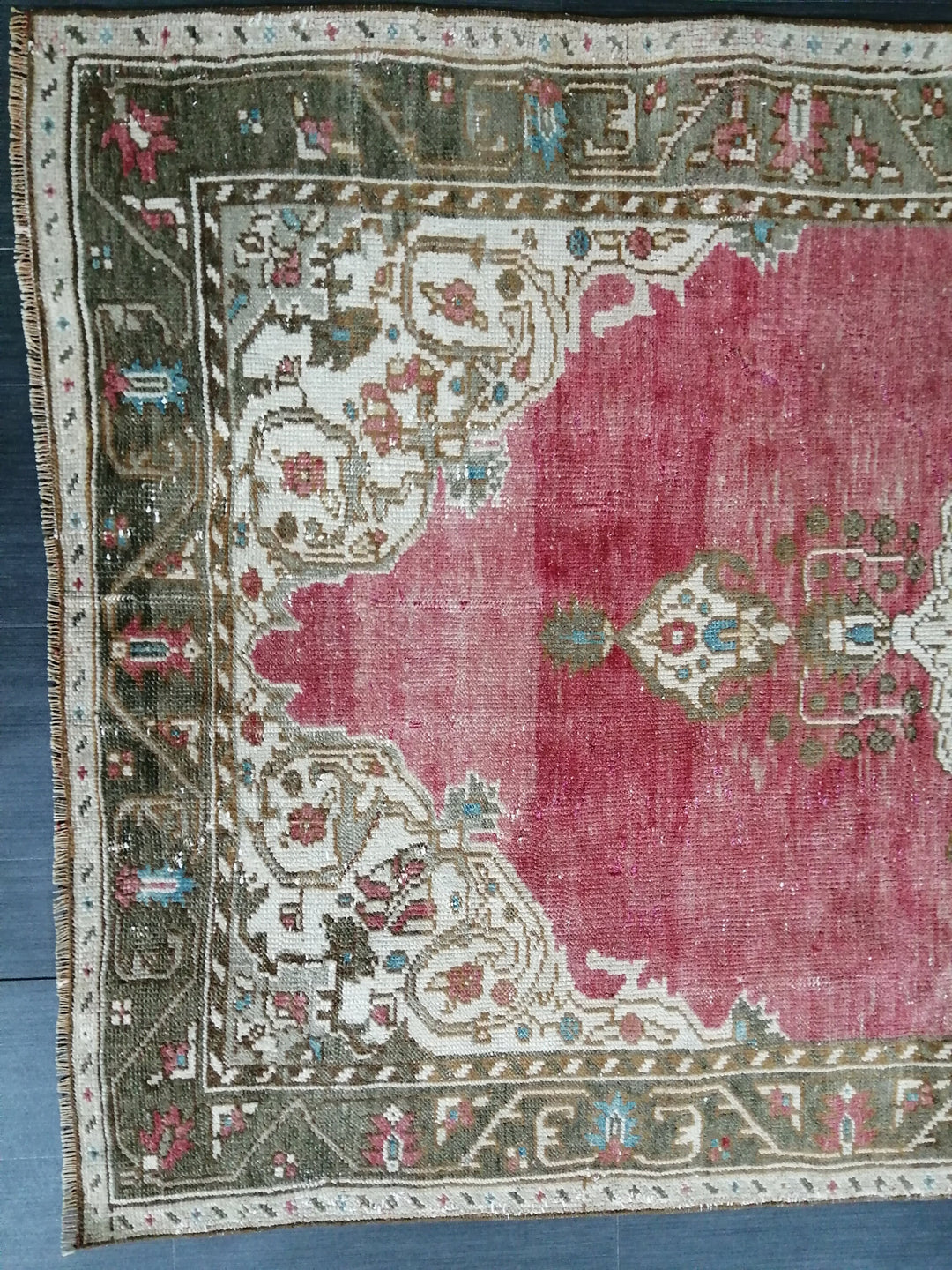 Beige Turkish Oushak Rug 4' 4" x 8' 5" Hand-Knotted pattern