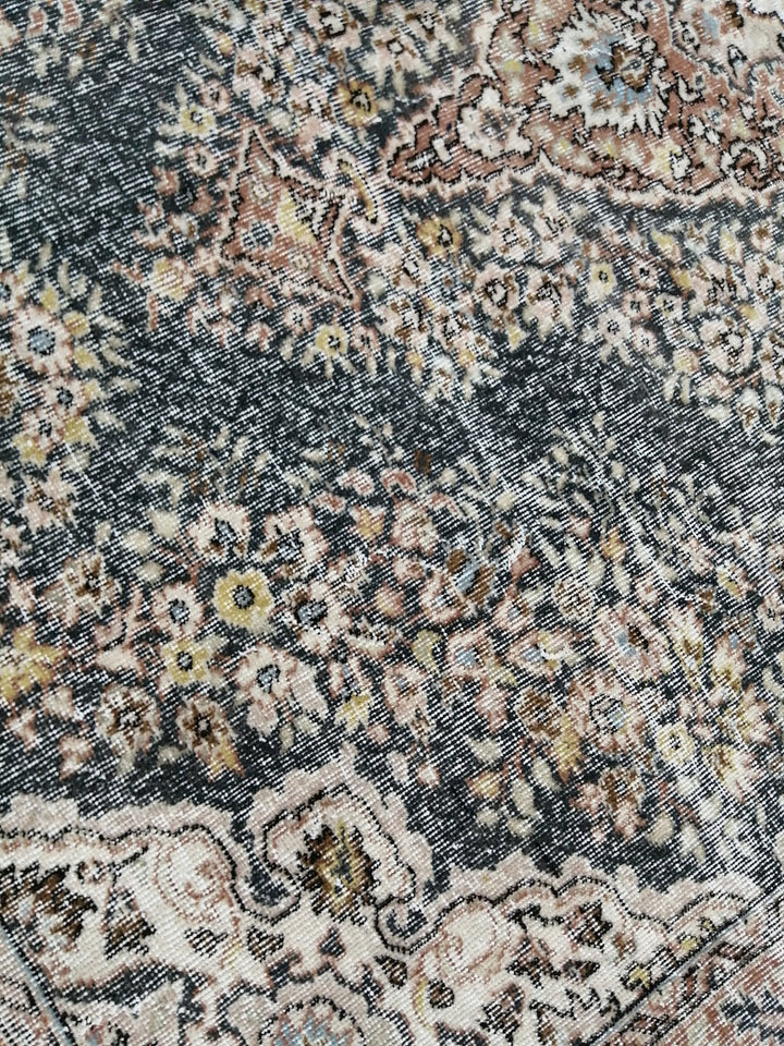 Turkish Oushak Rug 6' 9" x 9' 7" Hand-Knotted field