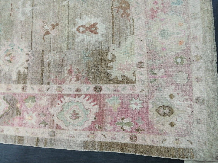 Beige Turkish Oushak Rug 9' x 13' 1" Hand-Knotted texture