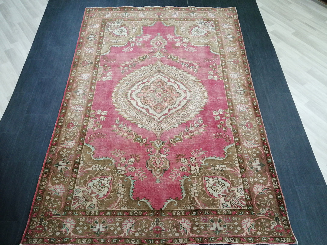 Turkish Oushak Rug 6' 6" x 9' 8" Hand-Knotted detail