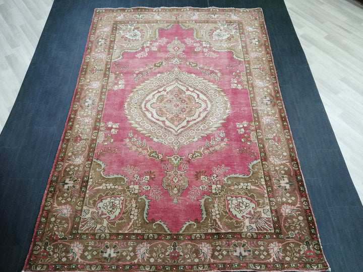 Turkish Oushak Rug 6' 6" x 9' 8" Hand-Knotted detail