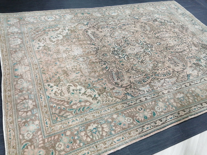 Beige Turkish Oushak Rug 6' 7" x 9' 3" Hand-Knotted field
