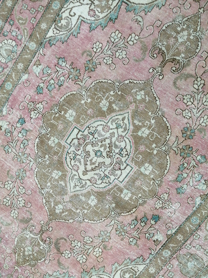 Pink Turkish Oushak Rug 6' 4" x 9' 7" Hand-Knotted pattern