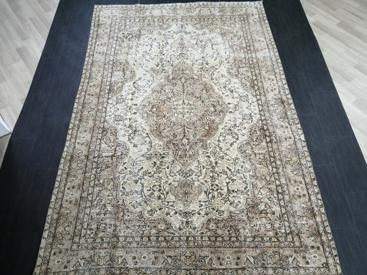 Rust Turkish Oushak Rug 6' 6" x 9' 10" Hand-Knotted view