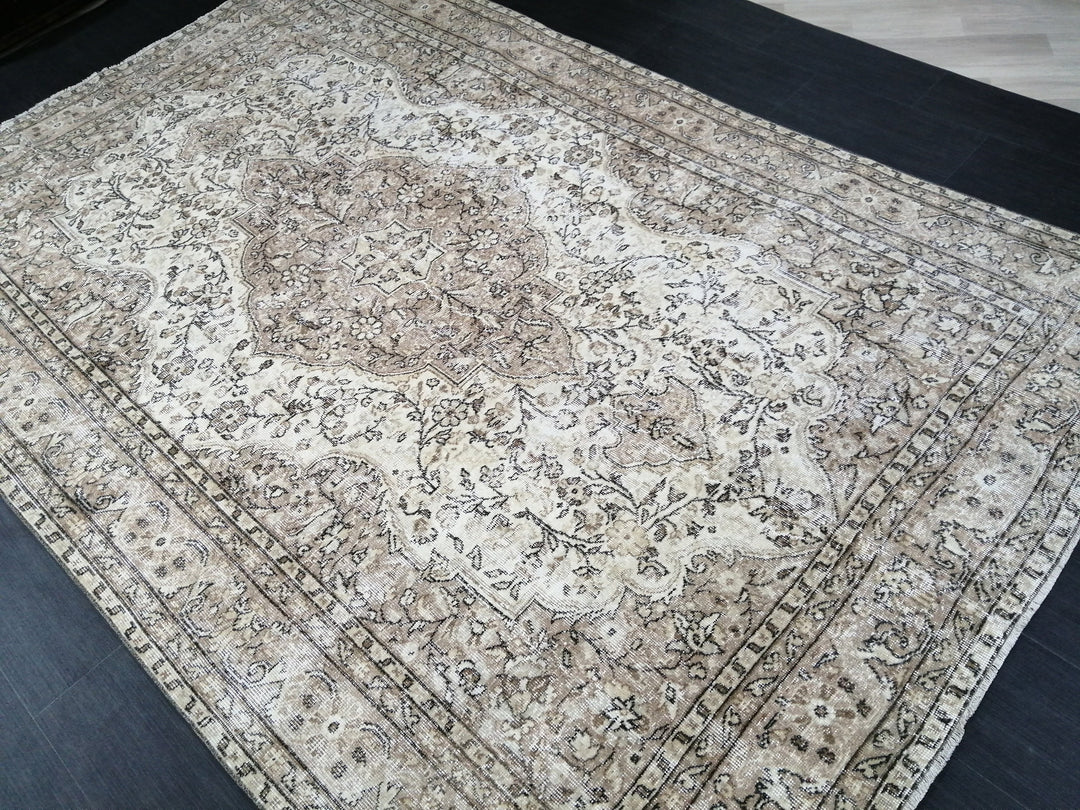 Rust Turkish Oushak Rug 6' 6" x 9' 10" Hand-Knotted reverse