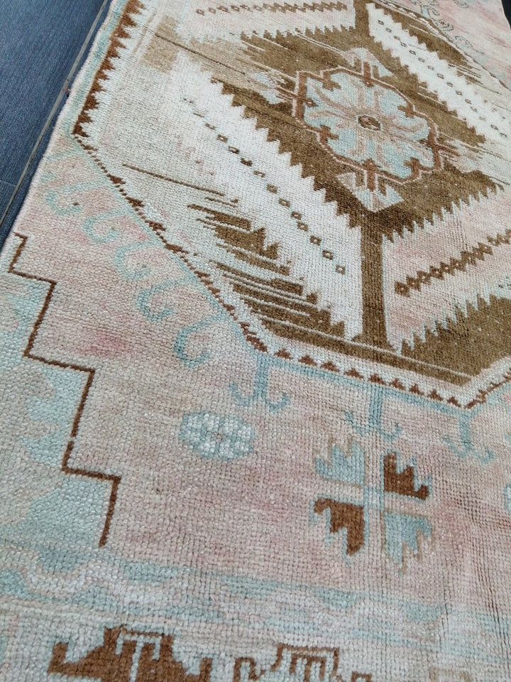 Beige Turkish Runner Rug 2' 7" x 10' 6" Hand-Knotted view 9