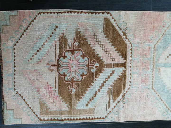 Beige Turkish Runner Rug 2' 7" x 10' 6" Hand-Knotted close-up