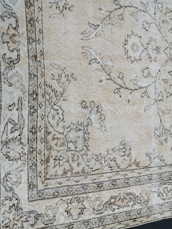 Beige Turkish Oushak Rug 6' 7" x 9' 7" Hand-Knotted view 9