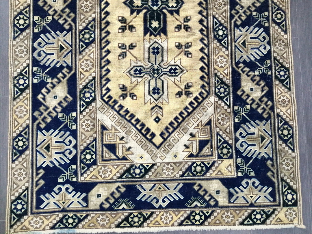 Navy Turkish Oushak Rug 3'11" x 6'2" Hand-Knotted border