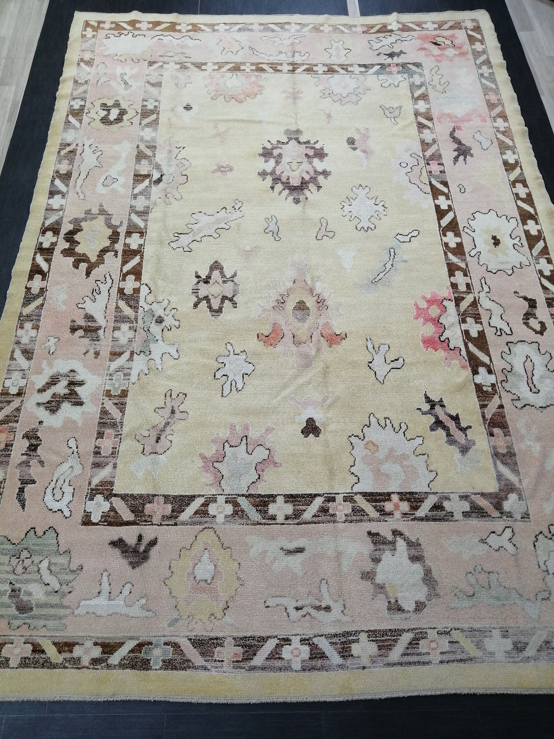 Turkish Oushak Rug 8' 8" x 12' 8" Hand-Knotted detail