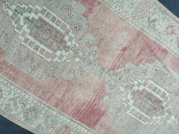 Beige Turkish Runner Rug 4' 9" x 10' 4" Hand-Knotted pattern