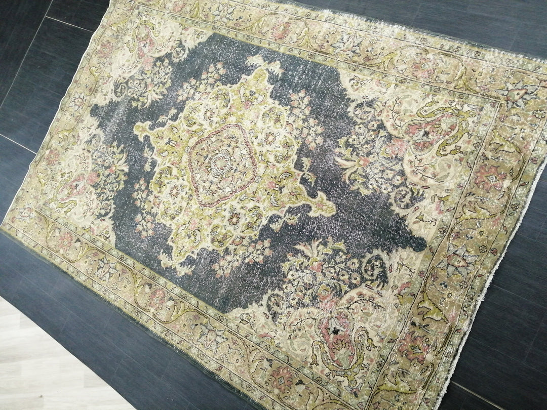 Beige Turkish Oushak Rug 6' 10" x 9' 7" Hand-Knotted view 9