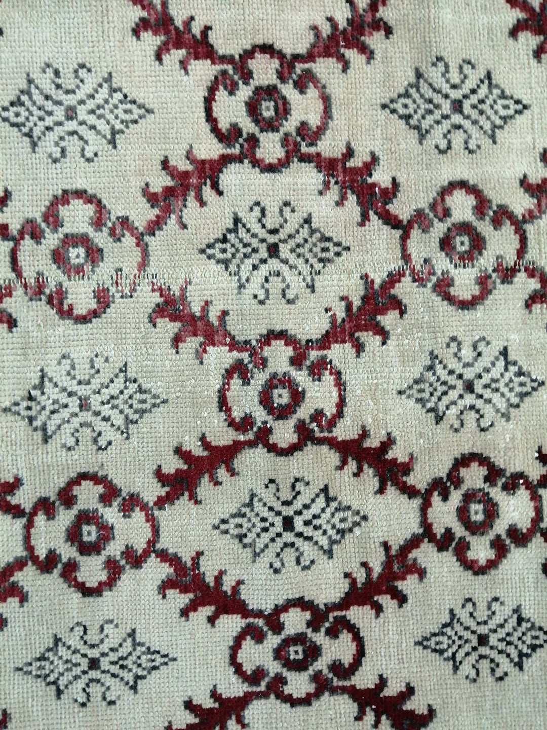 Tan Turkish Runner Rug 3' 1" x 6' 9" Hand-Knotted close-up