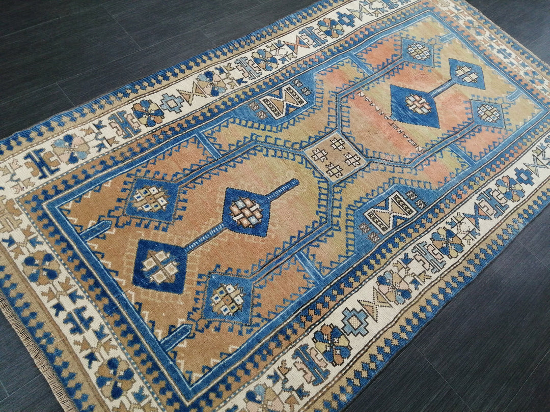 Turkish Oushak Rug 3' 7" x 6' 6" Hand-Knotted pattern
