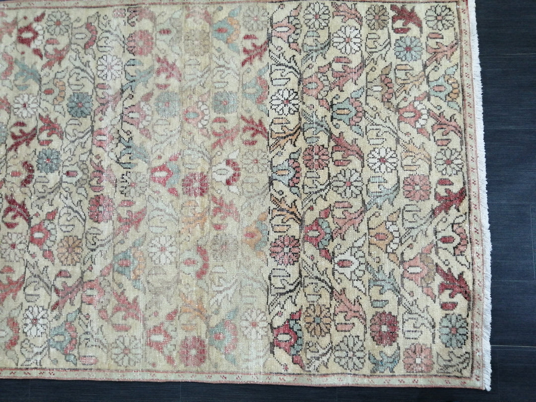 Turkish Oushak Rug 4' 4" x 9' 1" Hand-Knotted close-up