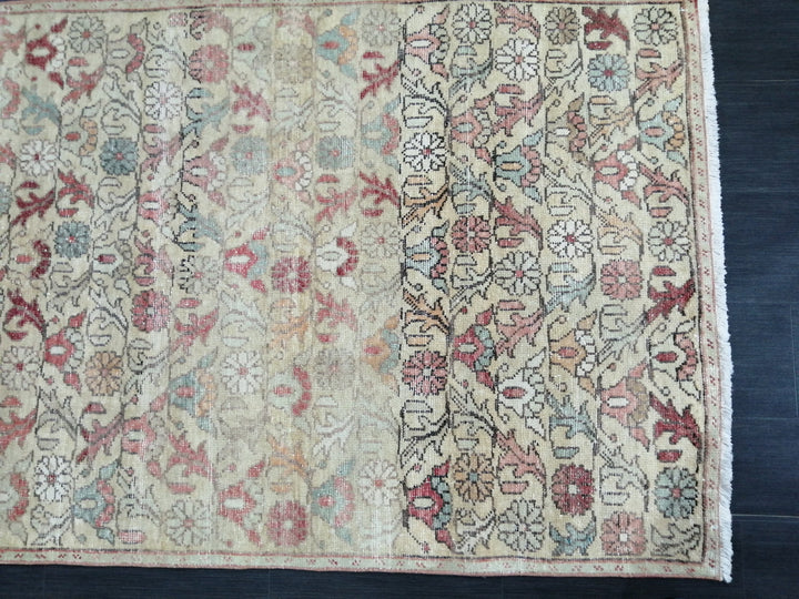Turkish Oushak Rug 4' 4" x 9' 1" Hand-Knotted close-up
