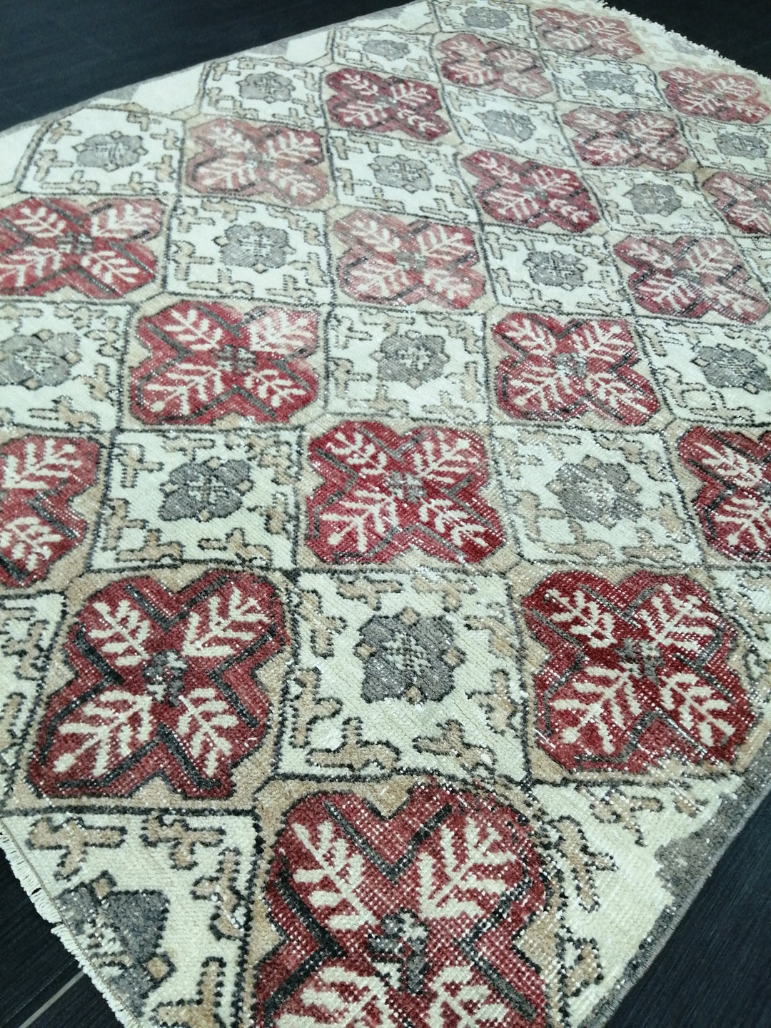 Turkish Oushak Rug 4' 6" x 6' 4" Hand-Knotted detail