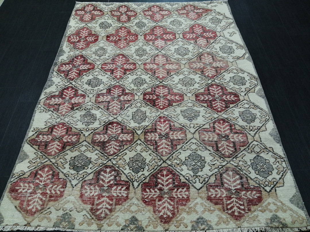 Turkish Oushak Rug 4' 6" x 6' 4" Hand-Knotted view