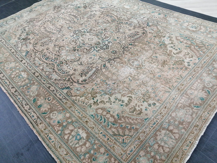 Beige Turkish Oushak Rug 6' 7" x 9' 3" Hand-Knotted detail