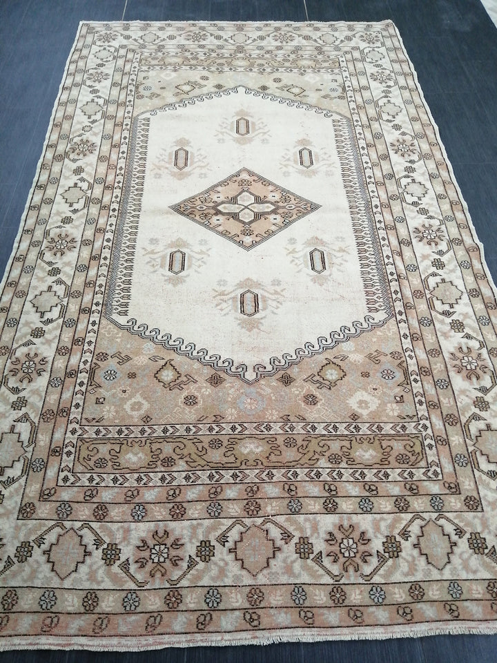 Rust Turkish Oushak Rug 5' 3" x 9' Hand-Knotted view