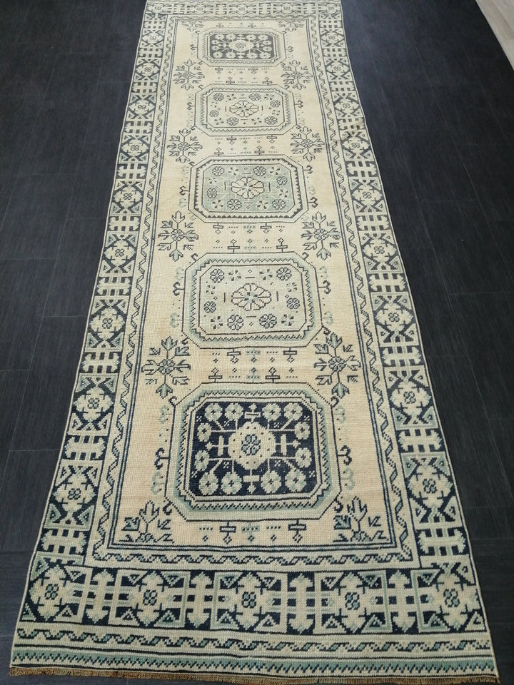 Beige Turkish Runner Rug 3' 8" x 11' 7" Hand-Knotted detail