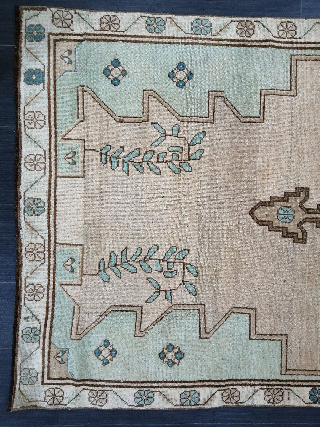 Turkish Runner Rug 4' 2" x 8' 3" Hand-Knotted field