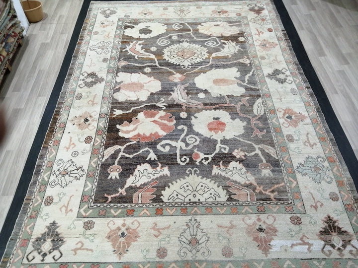 Turkish Oushak Rug 8' 9" x 12' 6" Hand-Knotted border