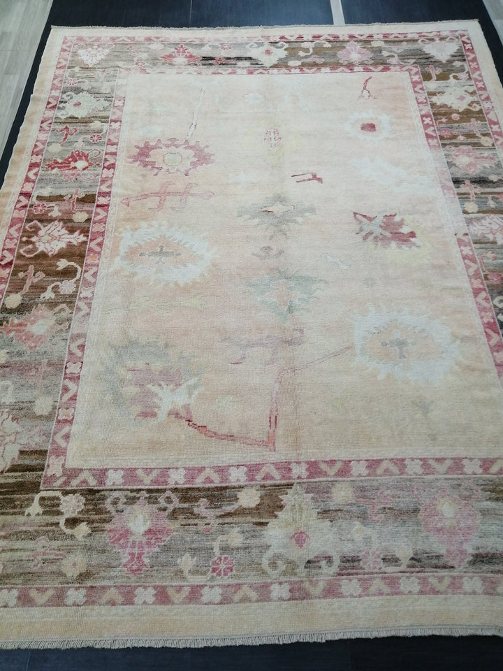 Turkish Oushak Rug 9' 4" x 11' 8" Hand-Knotted close-up