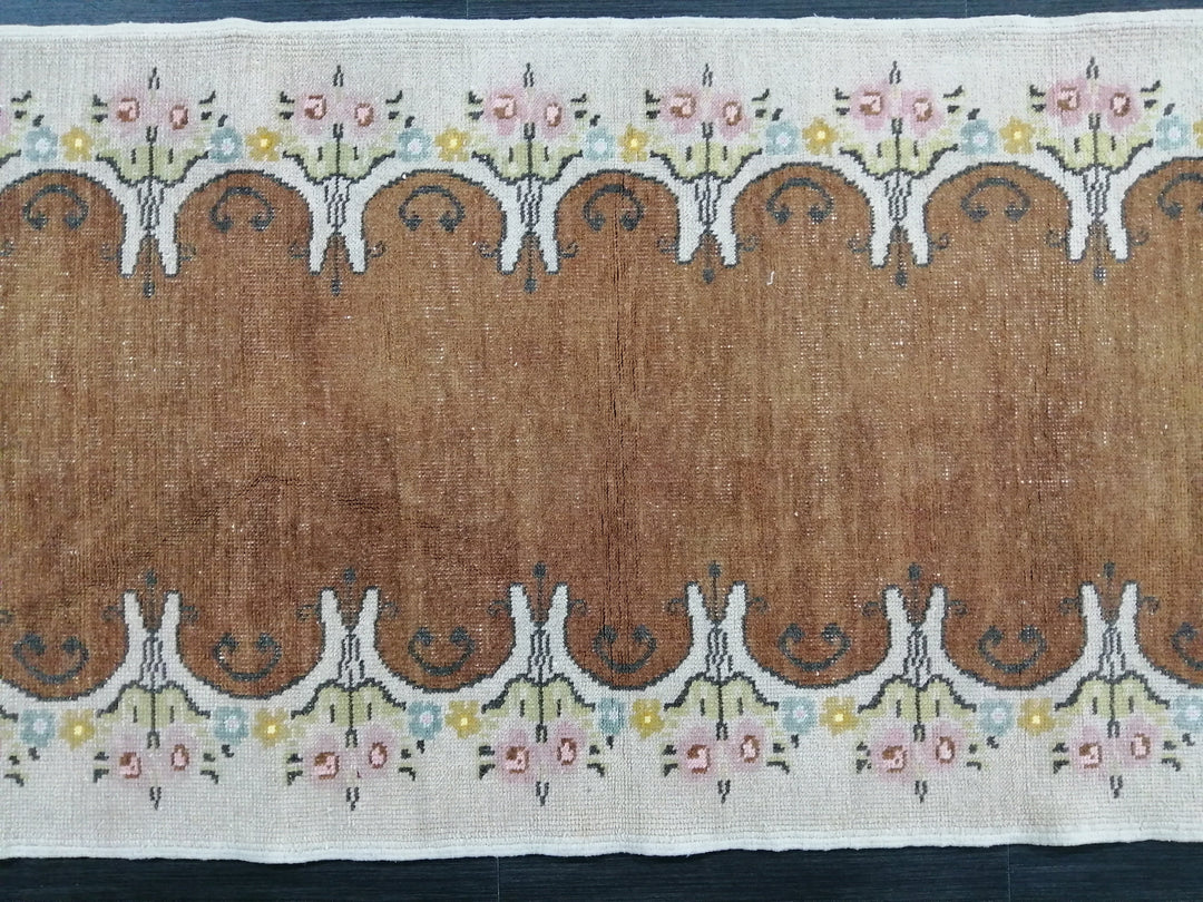 Turkish Runner Rug 2' 8" x 10' 7" Hand-Knotted close-up