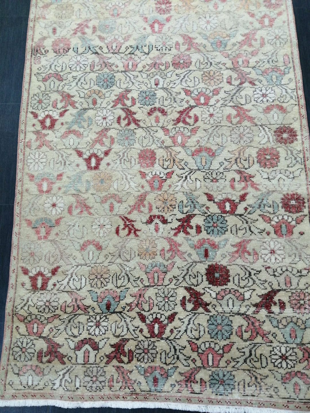 Turkish Oushak Rug 4' 4" x 9' 1" Hand-Knotted texture